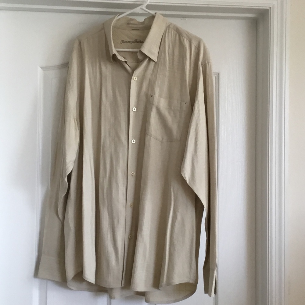 Tommy Bahama Men's Light Tan Button Down Shirt Size XL